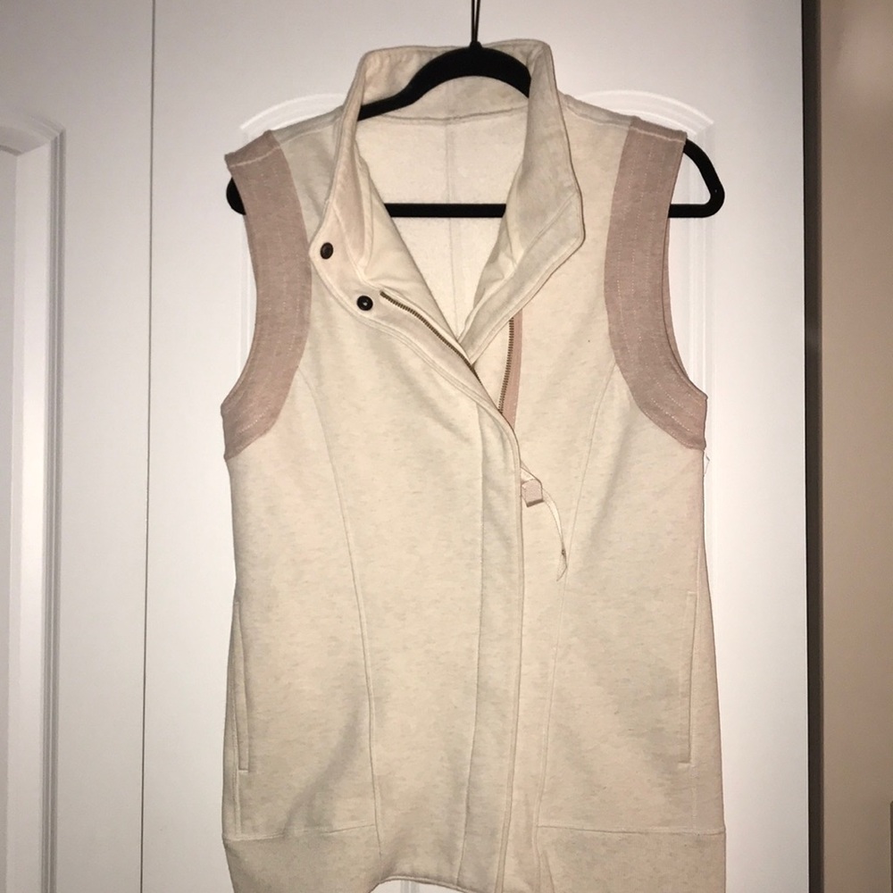 Lululemon Heathered Pink Knit Vest sz 8